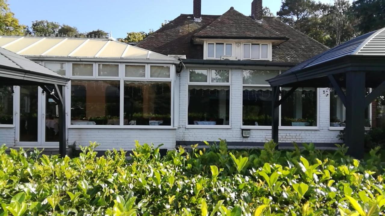 Many Worlds Meet - Eurostar, Wimbledon 30 Mins, Central London, Gatwick 15 Mins - Spacious, Sleeps Up To 16 Plus Cot - Free Wifi, Parking - Next To Lloyd Park, Great For Families, Walkers, Relocators - Ideal For Contractors Croydon Eksteriør bilde