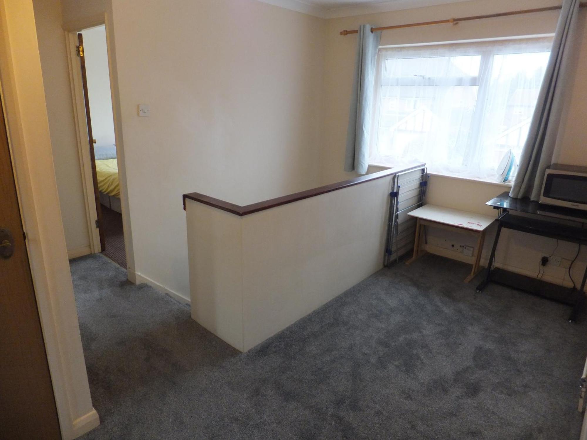 Many Worlds Meet - Eurostar, Wimbledon 30 Mins, Central London, Gatwick 15 Mins - Spacious, Sleeps Up To 16 Plus Cot - Free Wifi, Parking - Next To Lloyd Park, Great For Families, Walkers, Relocators - Ideal For Contractors Croydon Eksteriør bilde