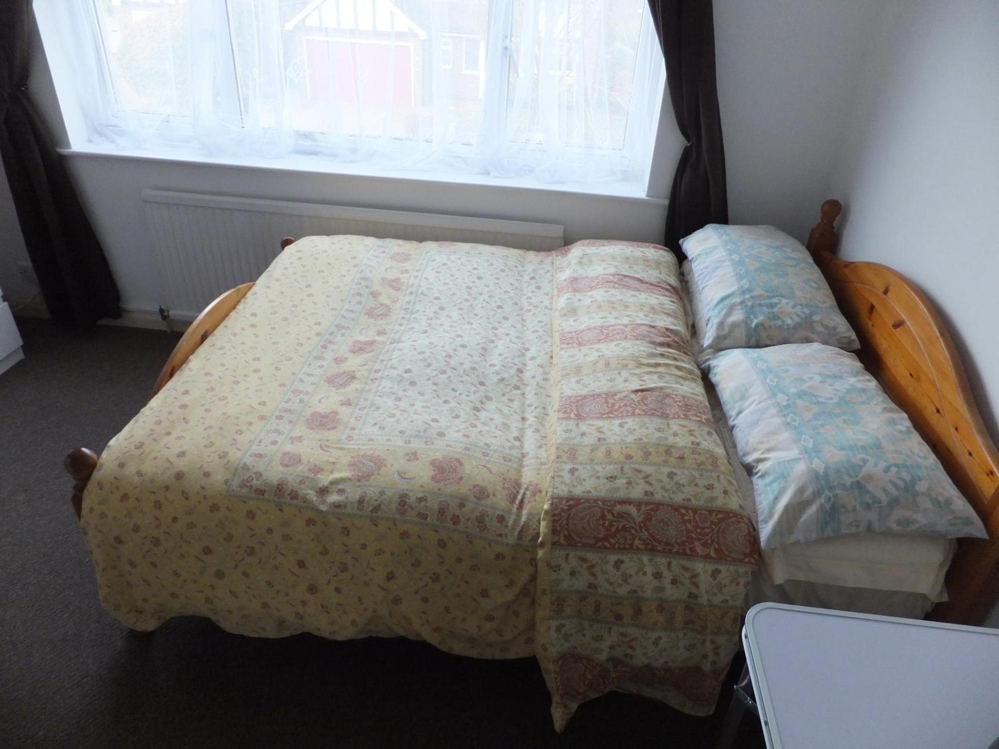 Many Worlds Meet - Eurostar, Wimbledon 30 Mins, Central London, Gatwick 15 Mins - Spacious, Sleeps Up To 16 Plus Cot - Free Wifi, Parking - Next To Lloyd Park, Great For Families, Walkers, Relocators - Ideal For Contractors Croydon Eksteriør bilde