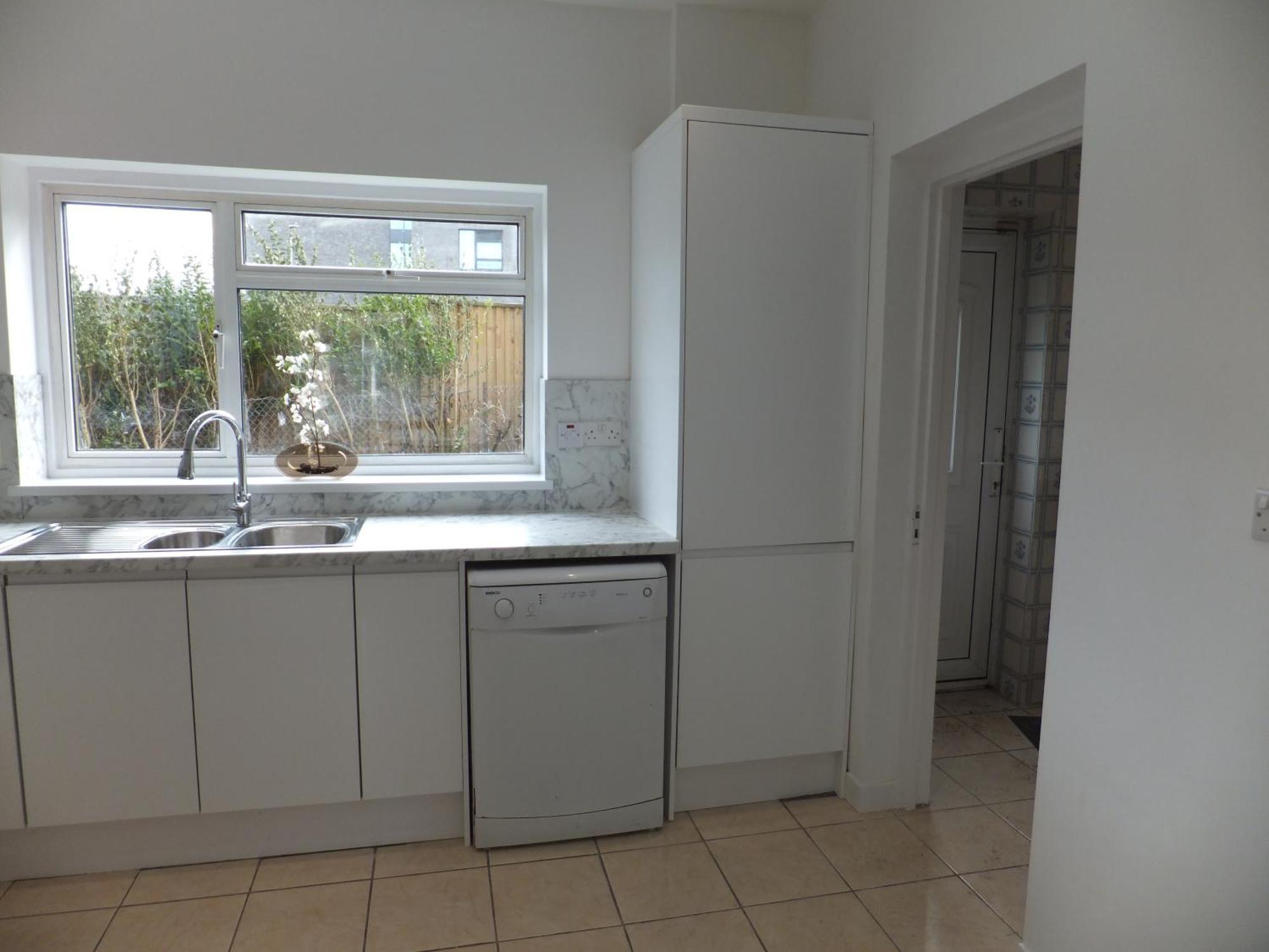 Many Worlds Meet - Eurostar, Wimbledon 30 Mins, Central London, Gatwick 15 Mins - Spacious, Sleeps Up To 16 Plus Cot - Free Wifi, Parking - Next To Lloyd Park, Great For Families, Walkers, Relocators - Ideal For Contractors Croydon Eksteriør bilde