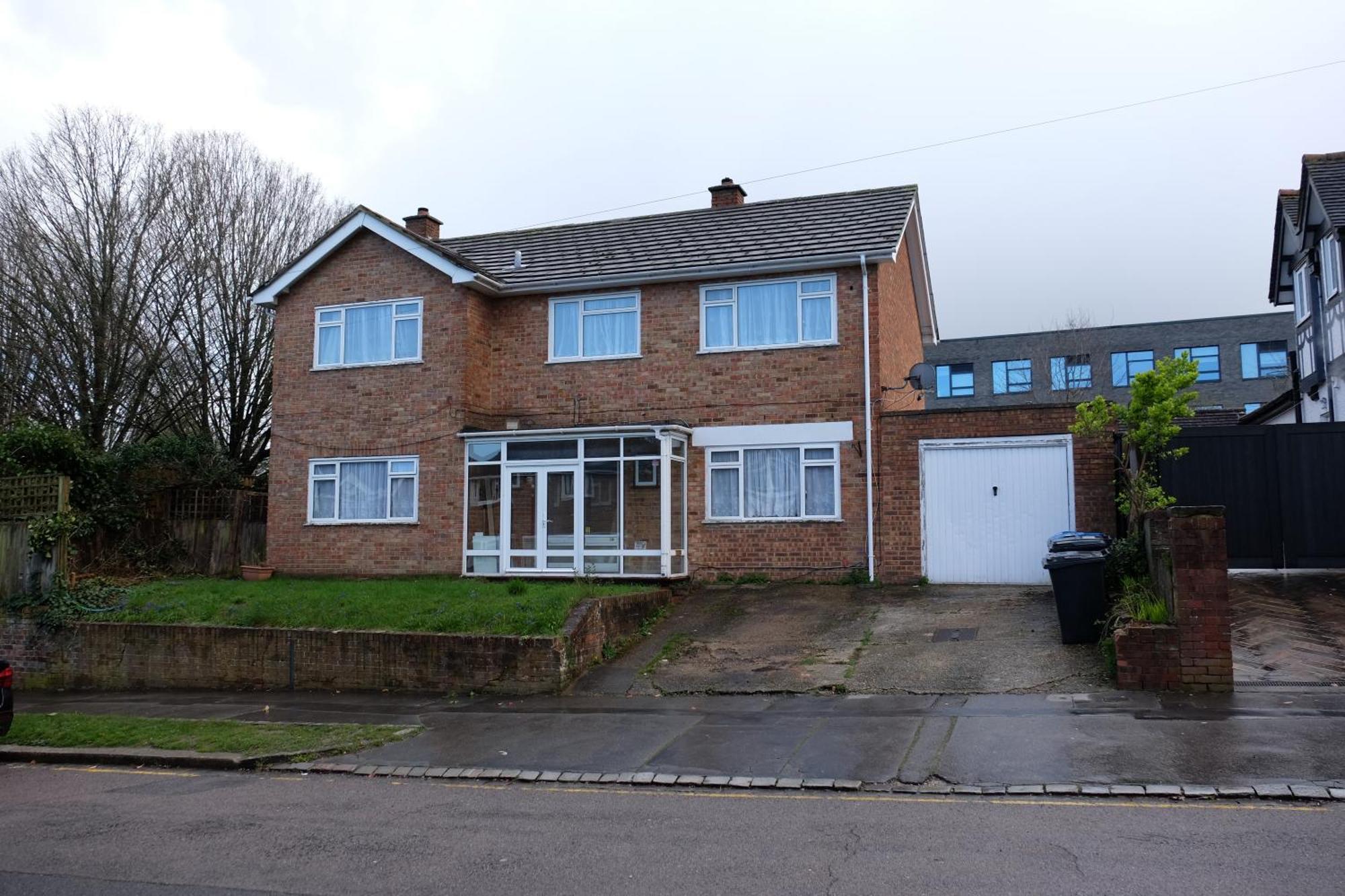Many Worlds Meet - Eurostar, Wimbledon 30 Mins, Central London, Gatwick 15 Mins - Spacious, Sleeps Up To 16 Plus Cot - Free Wifi, Parking - Next To Lloyd Park, Great For Families, Walkers, Relocators - Ideal For Contractors Croydon Eksteriør bilde